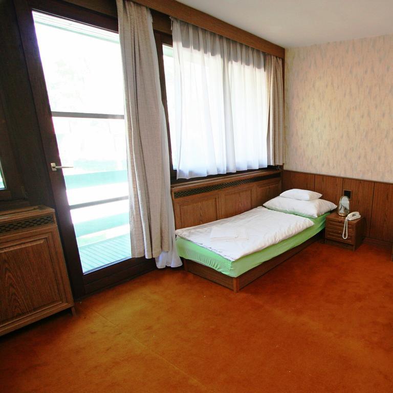 Waterfront Hotel Szentendre Esterno foto